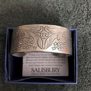 bracelet.